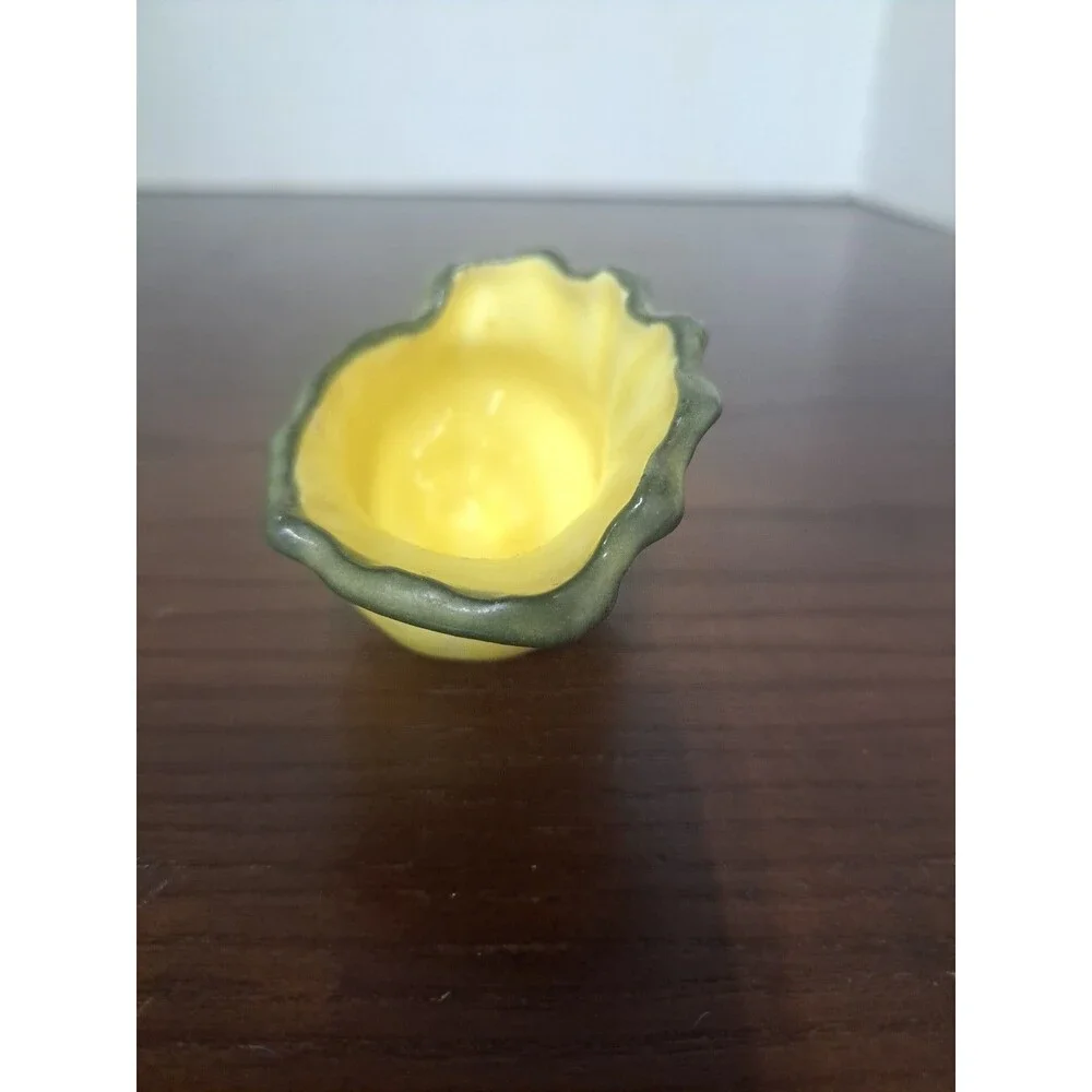 1940s Shell Shape Yellow With Olive Trim On Scalloped Edge Seashell Shape Sugar